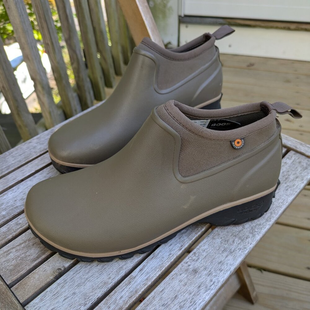 Bogs Sauvie Chelsea waterproof slip-on boots